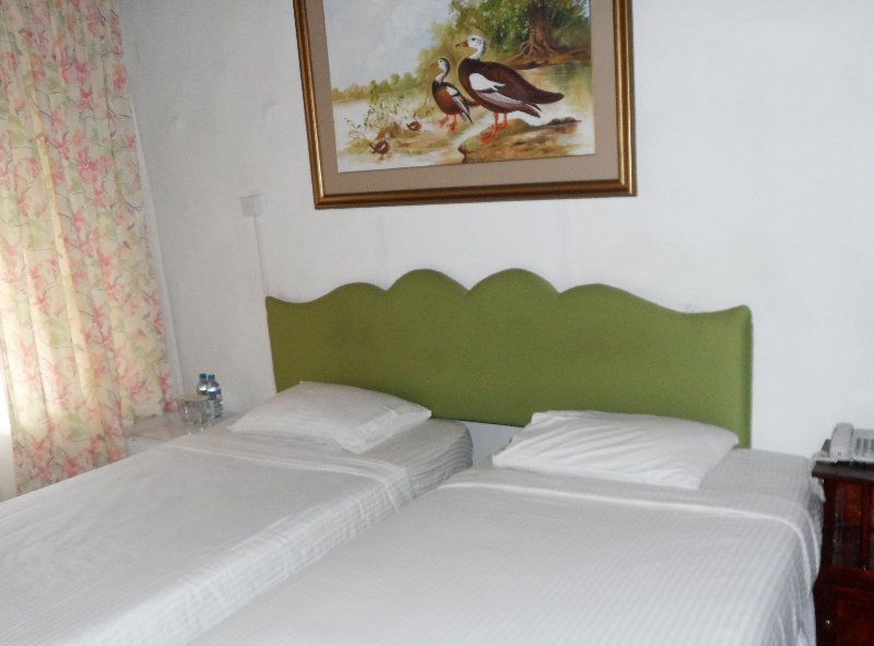 Tea Bush Hotel Nuwara Eliya Exterior photo